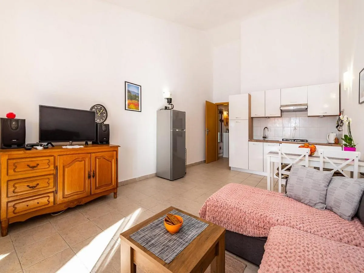 Apartment Irena 珀塞达耶 0*,  克罗地亚