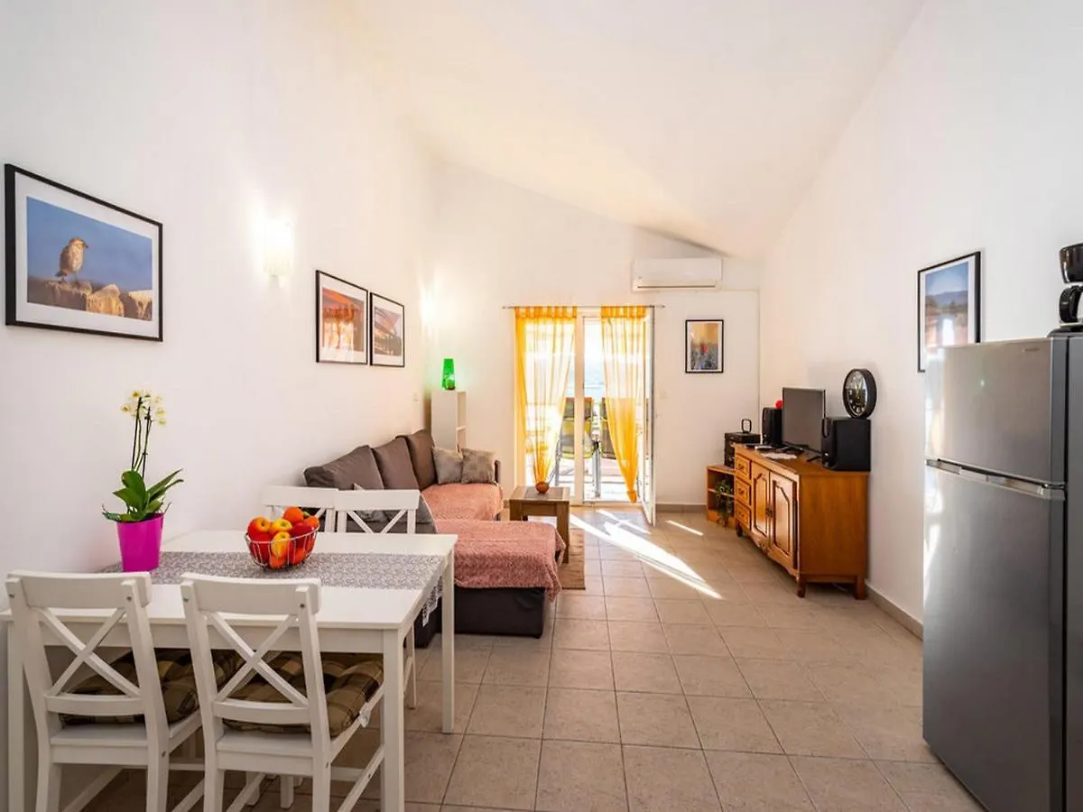 Apartment Irena 珀塞达耶